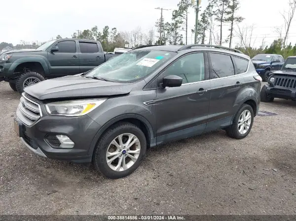 1FMCU9G97JUB62689 2018 FORD ESCAPE - Image 2