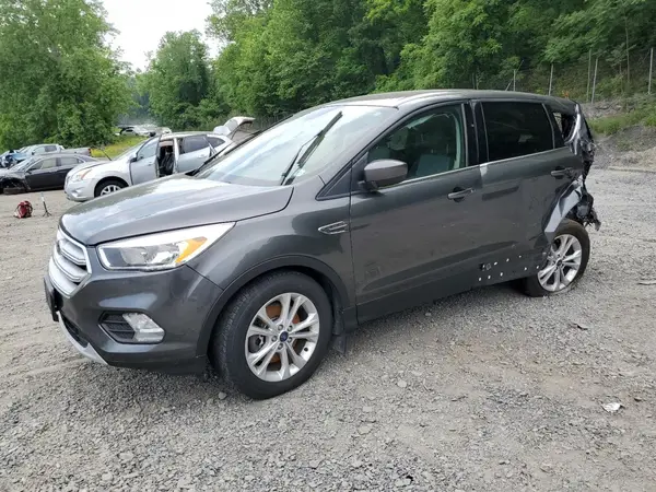 1FMCU9G97KUC35156 2019 FORD ESCAPE - Image 1