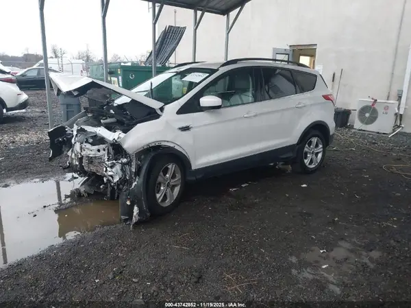 1FMCU9G98GUA16858 2016 FORD ESCAPE - Image 2