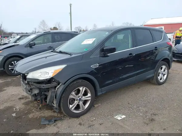 1FMCU9G98GUA30744 2016 FORD ESCAPE - Image 2