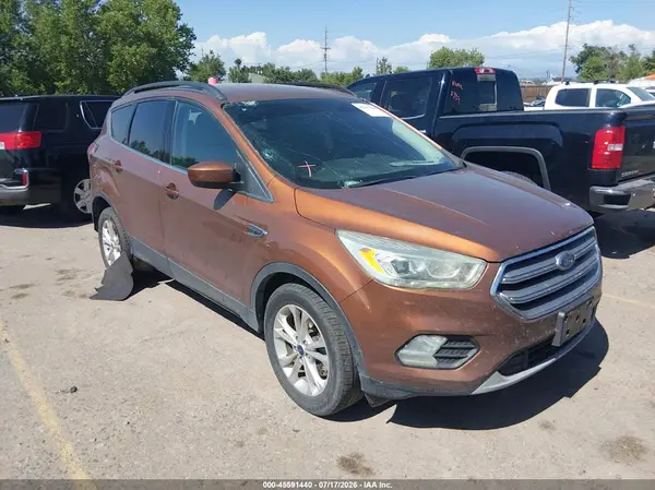 1FMCU9G98HUA04114 2017 FORD ESCAPE - Image 1