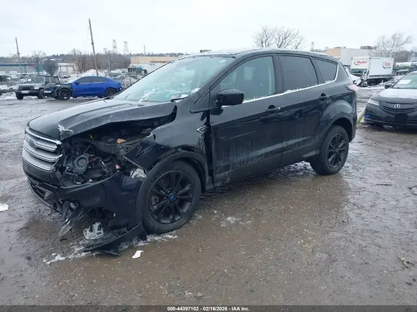 1FMCU9G98HUA95496 2017 FORD ESCAPE - Image 2