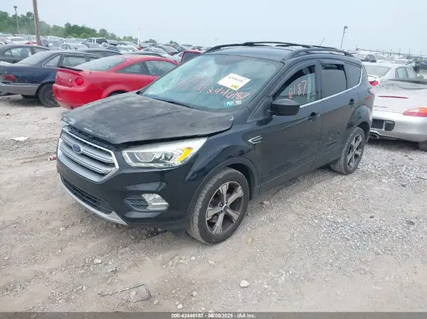 1FMCU9G98HUA98558 2017 FORD ESCAPE - Image 2