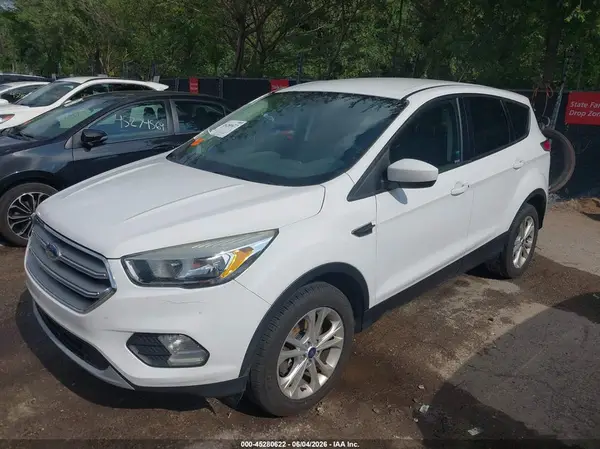 1FMCU9G98HUB27928 2017 FORD ESCAPE - Image 2