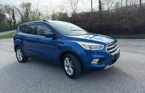 1FMCU9G98HUB30408 2017 FORD ESCAPE - Image 1