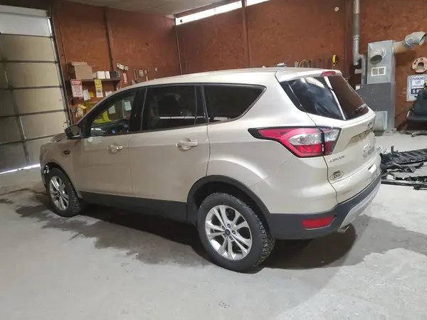 1FMCU9G98HUB88289 2017 FORD ESCAPE - Image 2