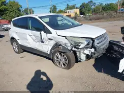 1FMCU9G98HUC96900 2017 FORD ESCAPE