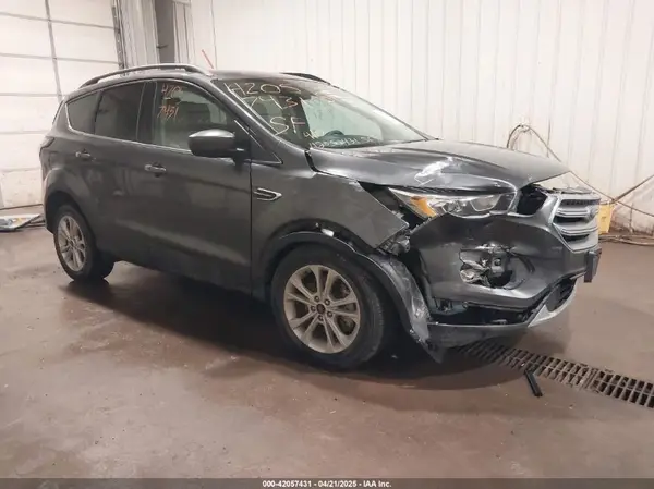 1FMCU9G98HUD68307 2017 FORD ESCAPE - Image 1