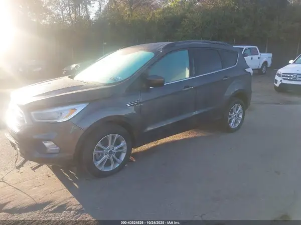 1FMCU9G98HUE28957 2017 FORD ESCAPE - Image 2