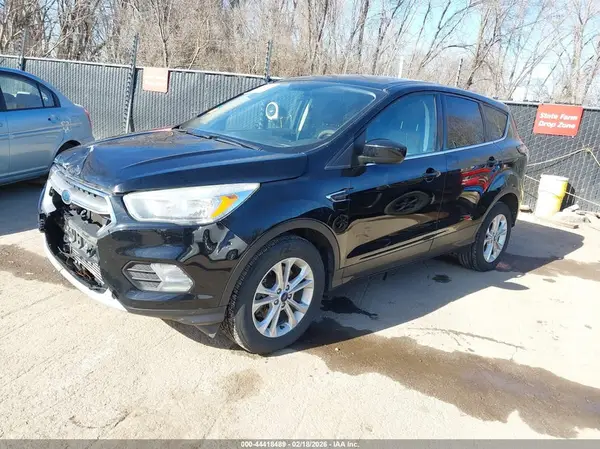 1FMCU9G98HUE35777 2017 FORD ESCAPE - Image 2