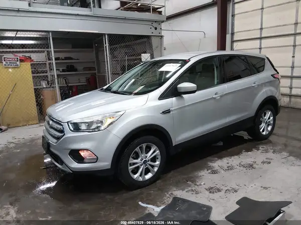 1FMCU9G98HUE75194 2017 FORD ESCAPE - Image 2