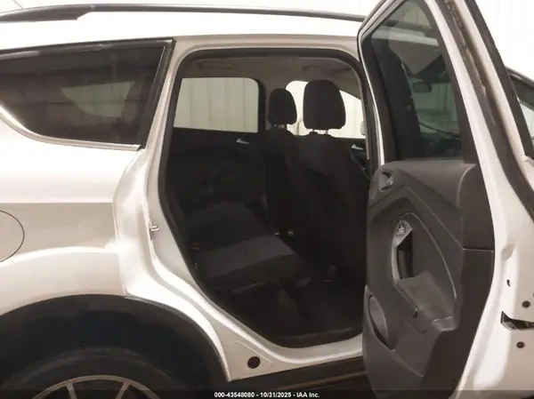 1FMCU9G98HUF08324 2017 FORD ESCAPE - Image 8