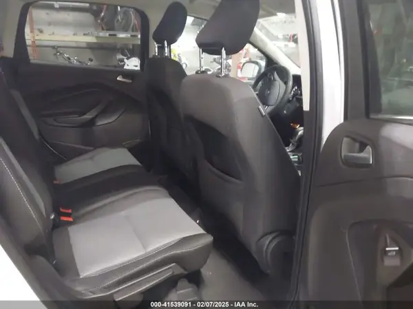 1FMCU9G98KUB33655 2019 FORD ESCAPE - Image 8