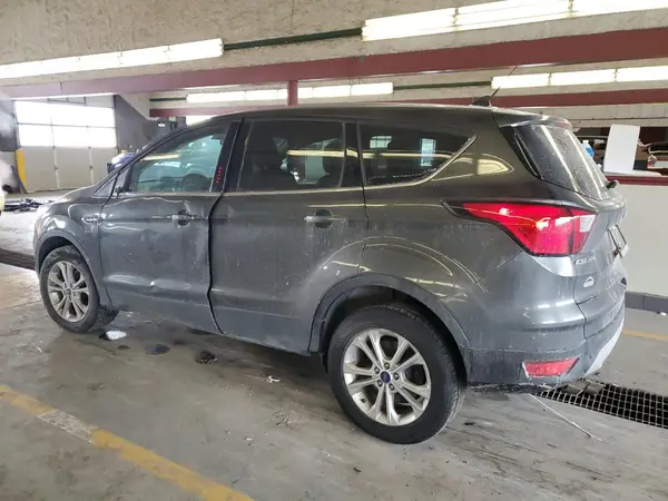 1FMCU9G98KUC08600 2019 FORD ESCAPE - Image 2