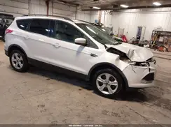 1FMCU9G99GUA05934 2016 FORD ESCAPE
