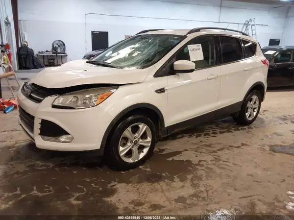 1FMCU9G99GUA05934 2016 FORD ESCAPE - Image 2