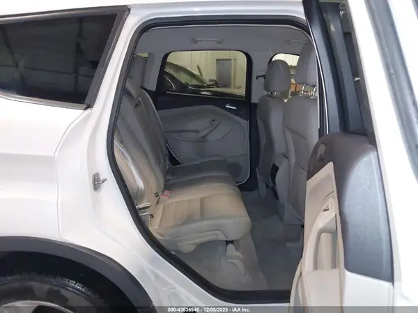 1FMCU9G99GUA05934 2016 FORD ESCAPE - Image 8