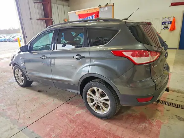 1FMCU9G99GUB10439 2016 FORD ESCAPE - Image 2