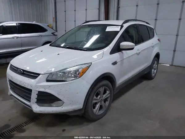 1FMCU9G99GUB22817 2016 FORD ESCAPE - Image 2