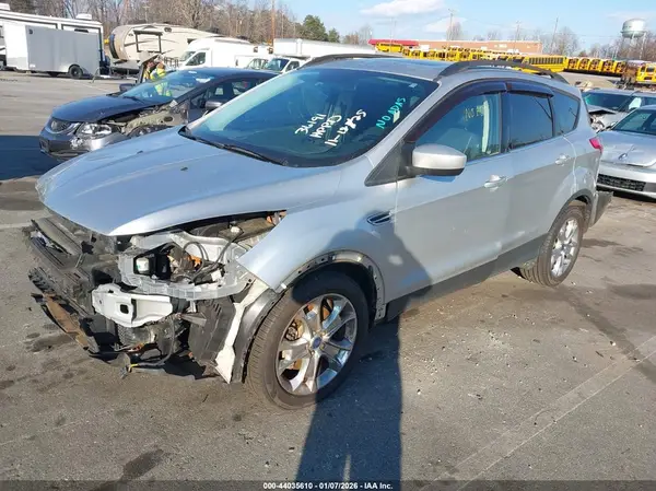 1FMCU9G99GUB27824 2016 FORD ESCAPE - Image 2