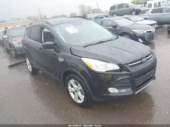 1FMCU9G99GUC08371 2016 FORD ESCAPE