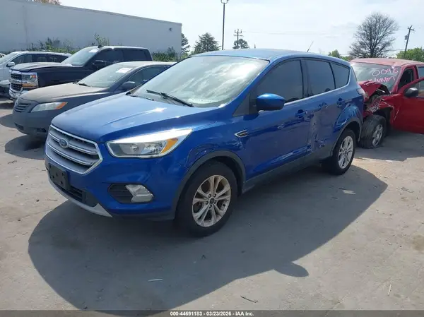 1FMCU9G99HUA10164 2017 FORD ESCAPE - Image 2