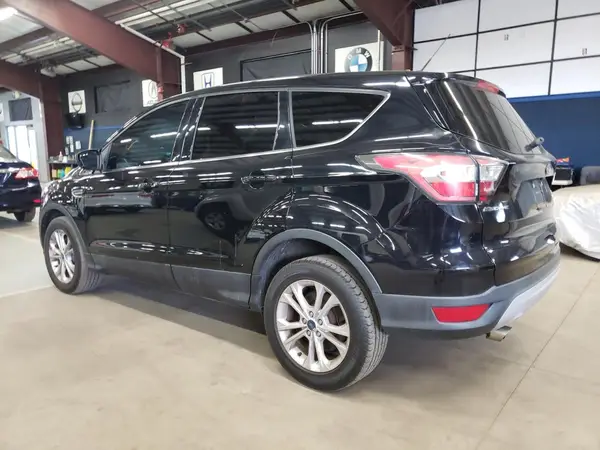 1FMCU9G99HUA29250 2017 FORD ESCAPE - Image 2