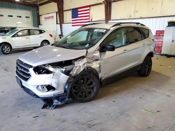 1FMCU9G99HUB27131 2017 FORD ESCAPE - Image 1