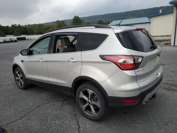 1FMCU9G99HUB35102 2017 FORD ESCAPE - Image 2