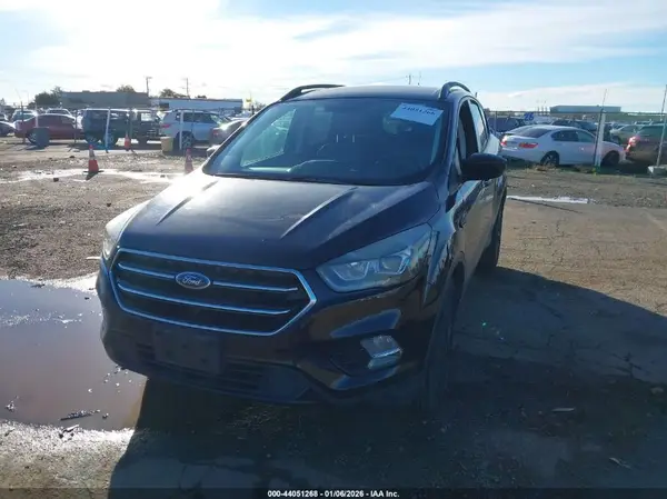 1FMCU9G99HUB45189 2017 FORD ESCAPE - Image 2