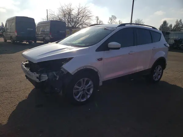 1FMCU9G99HUB82078 2017 FORD ESCAPE - Image 1