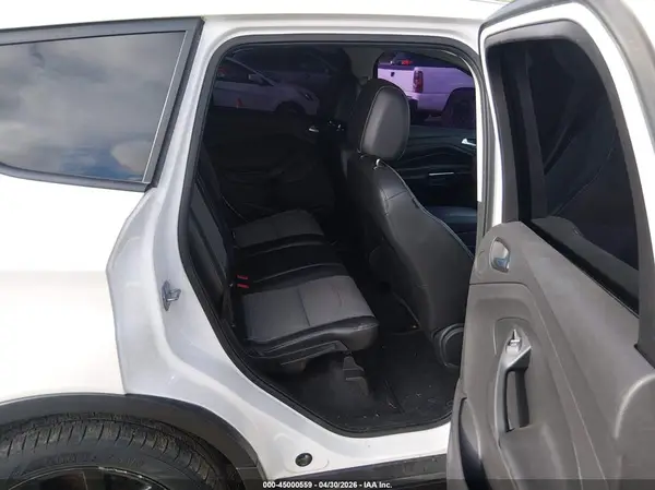 1FMCU9G99HUB98863 2017 FORD ESCAPE - Image 8