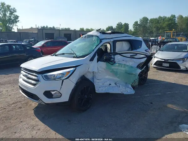1FMCU9G99HUC53456 2017 FORD ESCAPE - Image 2