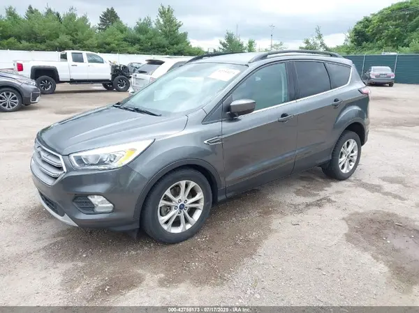 1FMCU9G99HUC77546 2017 FORD ESCAPE - Image 2