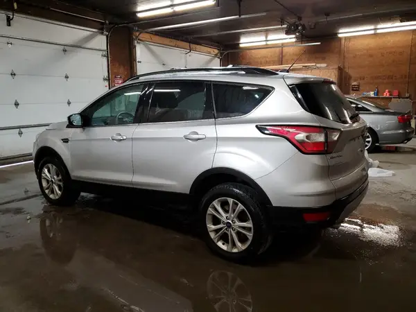 1FMCU9G99HUD36773 2017 FORD ESCAPE - Image 2