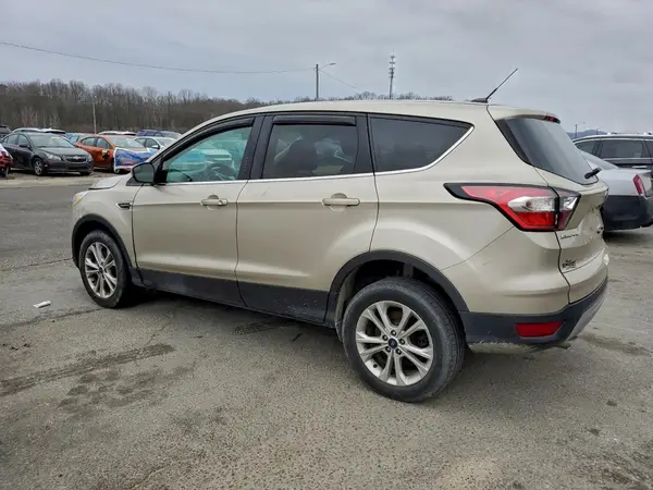 1FMCU9G99HUD37941 2017 FORD ESCAPE - Image 2
