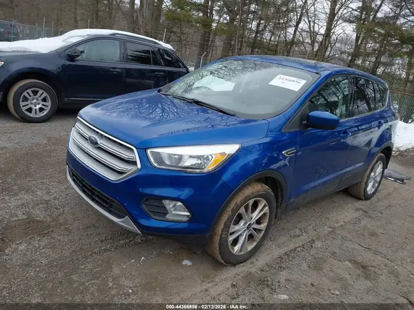 1FMCU9G99HUD44999 2017 FORD ESCAPE - Image 2