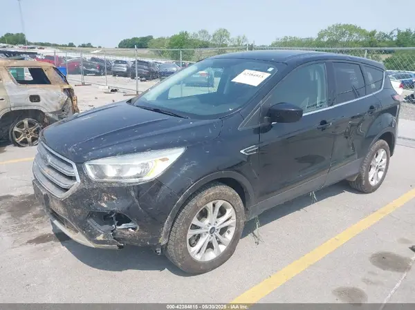 1FMCU9G99HUD69420 2017 FORD ESCAPE - Image 2