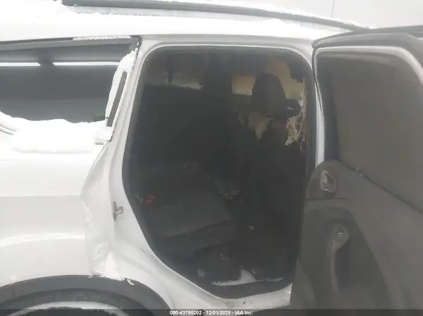 1FMCU9G99HUE08345 2017 FORD ESCAPE - Image 8