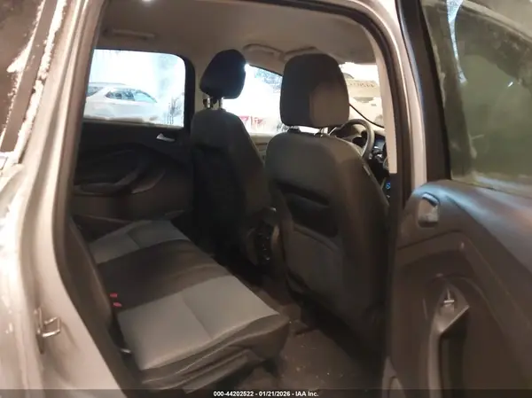 1FMCU9G99HUE46304 2017 FORD ESCAPE - Image 8