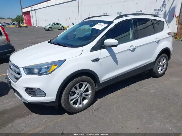 1FMCU9G99JUC63460 2018 FORD ESCAPE - Image 2