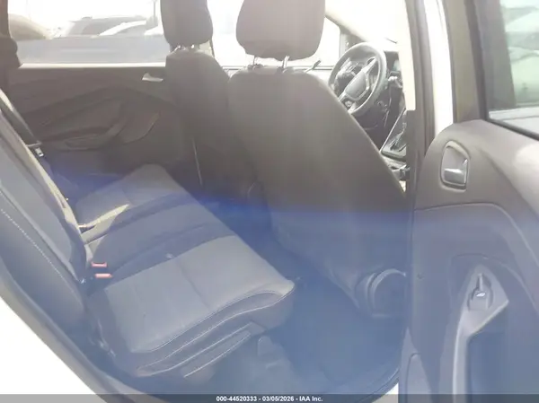 1FMCU9G9XGUA55077 2016 FORD ESCAPE - Image 8