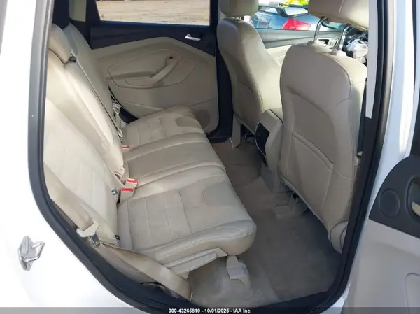 1FMCU9G9XGUA89181 2016 FORD ESCAPE - Image 8