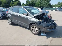 1FMCU9G9XGUA92422 2016 FORD ESCAPE