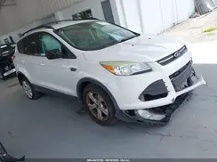 1FMCU9G9XGUB18551 2016 FORD ESCAPE
