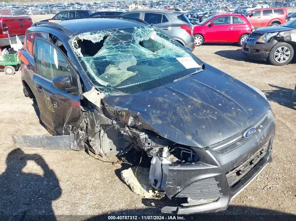 1FMCU9G9XGUB80290 2016 FORD ESCAPE - Image 1