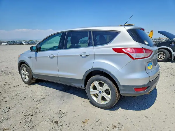 1FMCU9G9XGUB98336 2016 FORD ESCAPE - Image 2