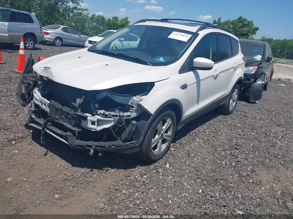 1FMCU9G9XGUC16916 2016 FORD ESCAPE - Image 2