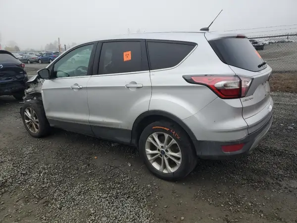1FMCU9G9XHUA39897 2017 FORD ESCAPE - Image 2