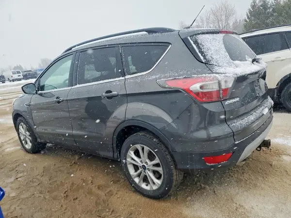 1FMCU9G9XHUA42184 2017 FORD ESCAPE - Image 2